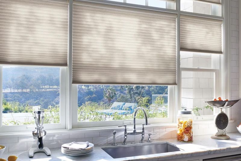 Hunter Douglas 2